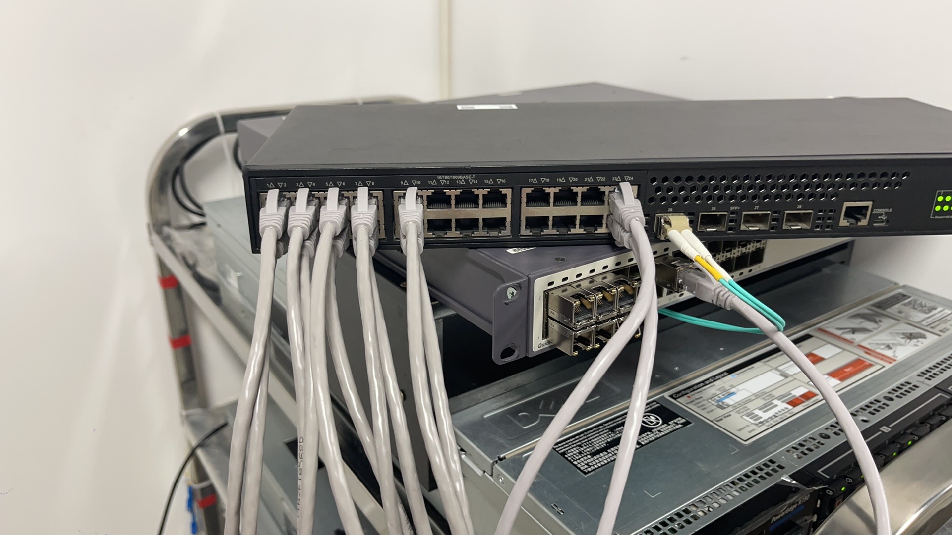 消失的这两个月,我在硬件的深坑里疯狂被打